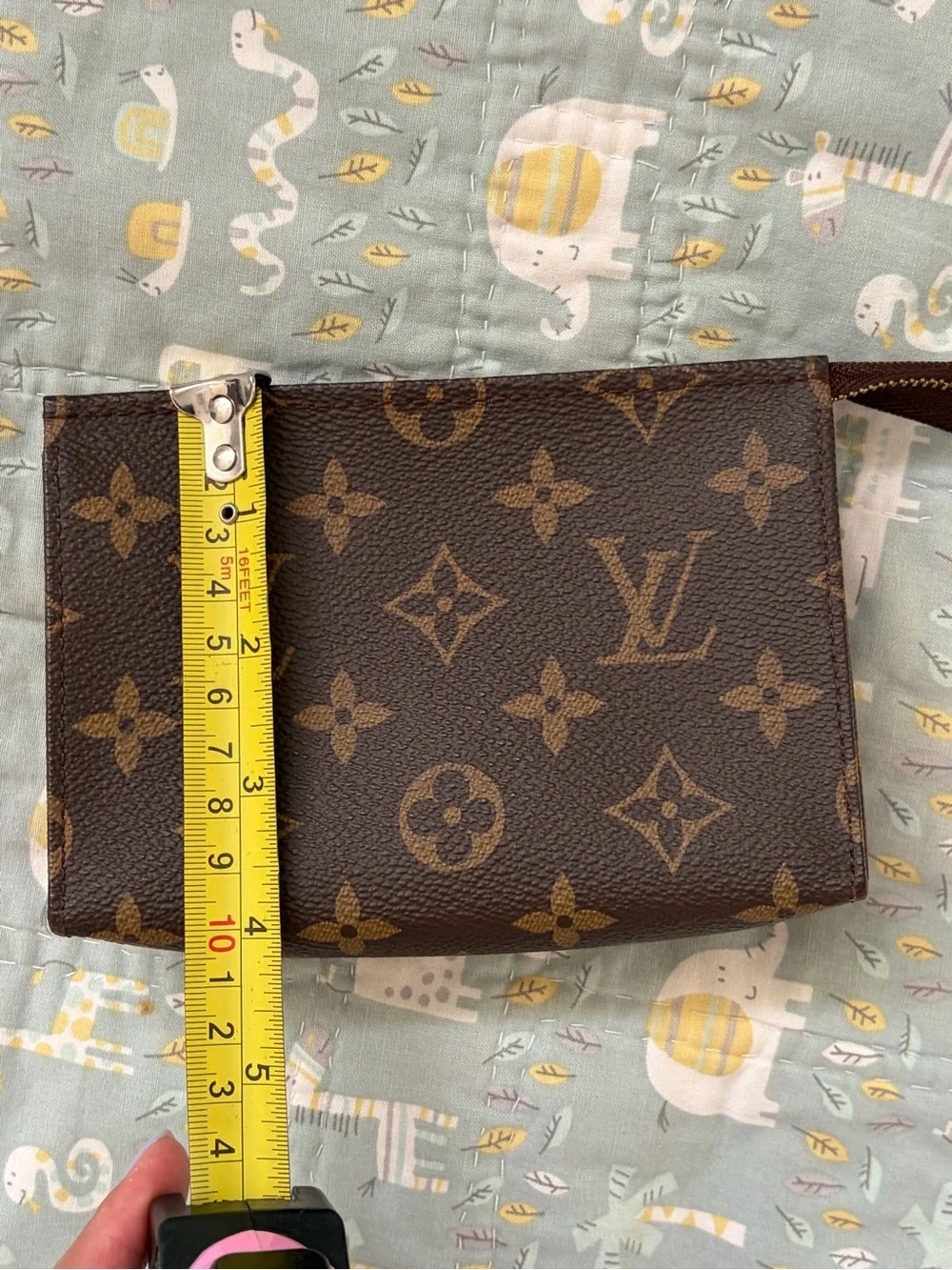 Louis Vuitton Toiletry 15 Cosmetic Pouch (PRICE FIRM)